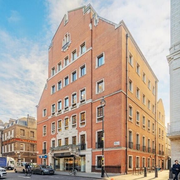27 Soho Square Sq